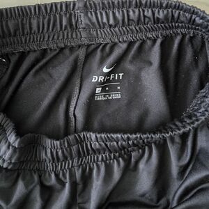 Mens Nike Polyester Athletic Pants Black Color Medium Size with Zippered Pockets